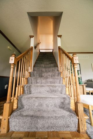 2929 Greenview Drive, Bettendorf, IA 52722