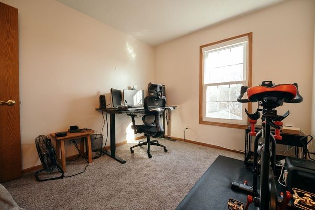 2929 Greenview Drive, Bettendorf, IA 52722