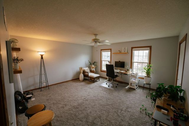 2929 Greenview Drive, Bettendorf, IA 52722