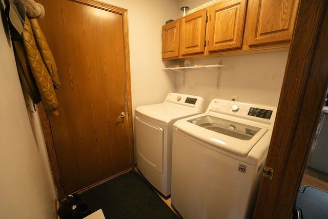 2929 Greenview Drive, Bettendorf, IA 52722