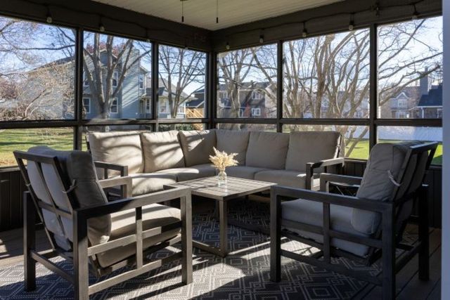 2929 Greenview Drive, Bettendorf, IA 52722