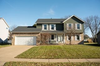 2929 Greenview Drive, Bettendorf, IA 52722