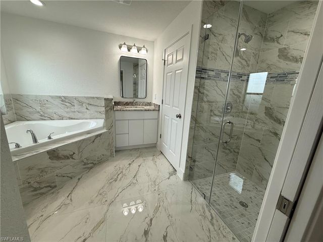 2804 46th ST SW, Lehigh Acres, FL 33976