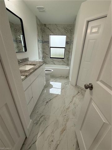 2804 46th ST SW, Lehigh Acres, FL 33976