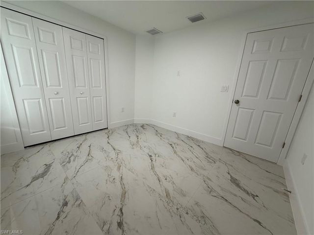 2804 46th ST SW, Lehigh Acres, FL 33976