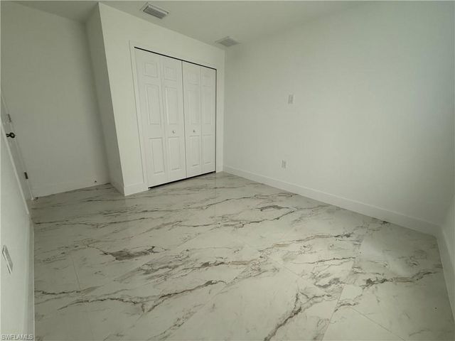 2804 46th ST SW, Lehigh Acres, FL 33976