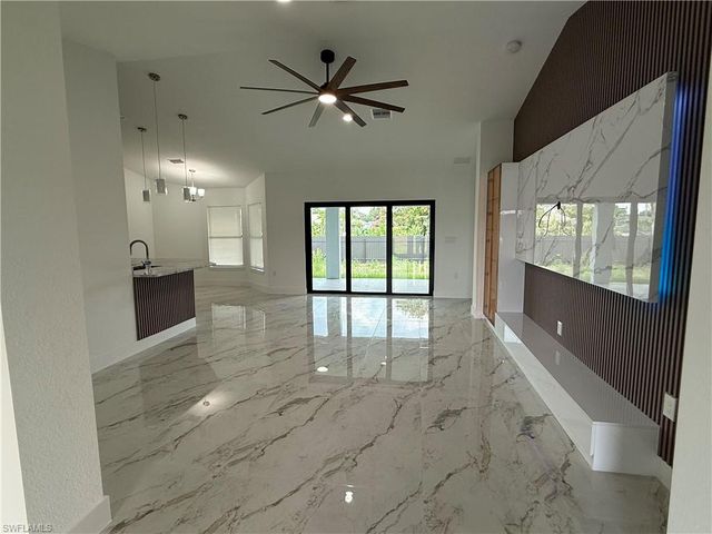 2804 46th ST SW, Lehigh Acres, FL 33976