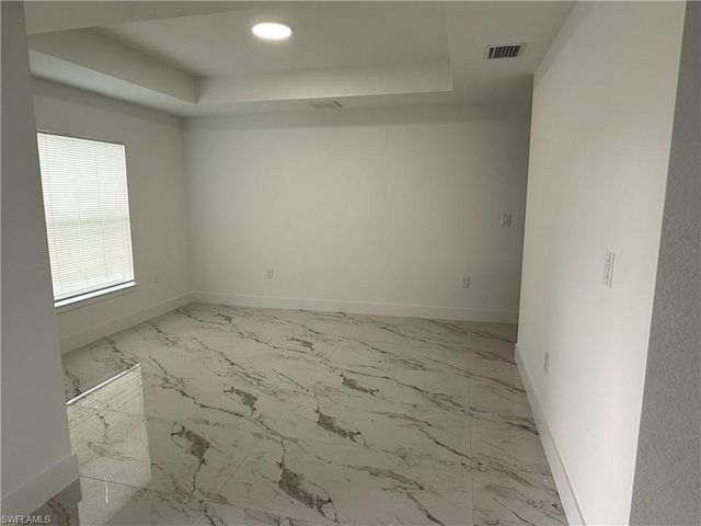 2804 46th ST SW, Lehigh Acres, FL 33976