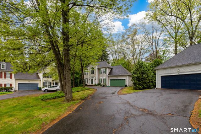 8 Whitward Place, Windsor, CT 06095