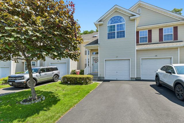 107 Kettles Lane, Medford, NY 11763