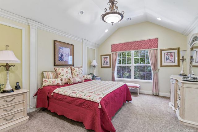 107 Kettles Lane, Medford, NY 11763