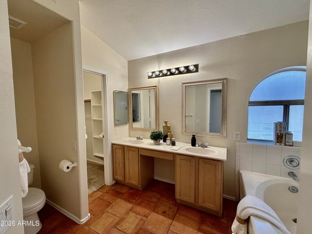 642 E PARK Avenue, Chandler, AZ 85225