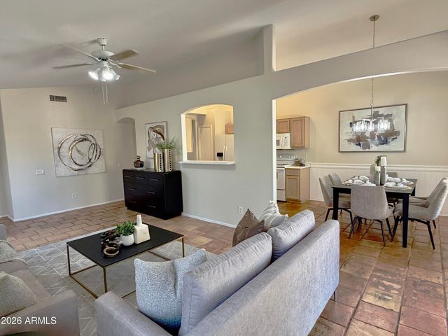 642 E PARK Avenue, Chandler, AZ 85225