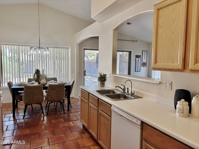 642 E PARK Avenue, Chandler, AZ 85225