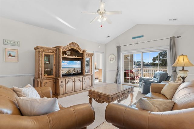 4894 Luster Leaf Cir Apt 405, Myrtle Beach, SC 29577