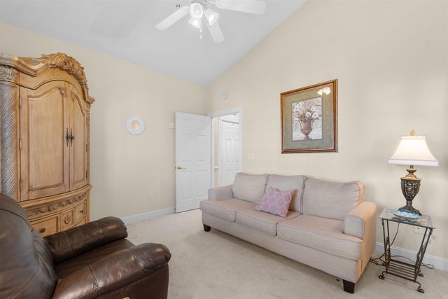 4894 Luster Leaf Cir Apt 405, Myrtle Beach, SC 29577