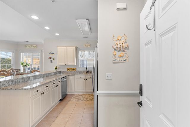 4894 Luster Leaf Cir Apt 405, Myrtle Beach, SC 29577