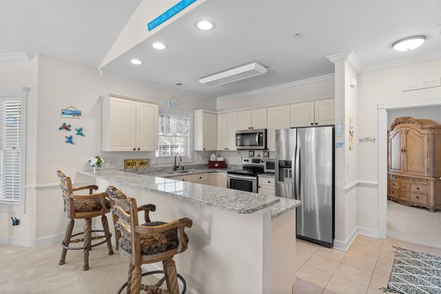 4894 Luster Leaf Cir Apt 405, Myrtle Beach, SC 29577