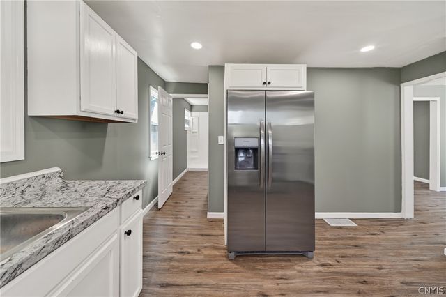 6975 Kirkville Rd, Dewitt, NY 13057
