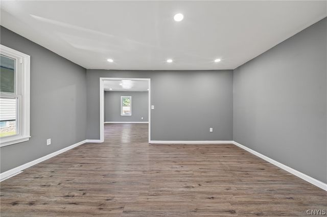 6975 Kirkville Rd, Dewitt, NY 13057
