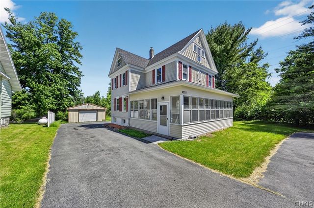 6975 Kirkville Rd, Dewitt, NY 13057