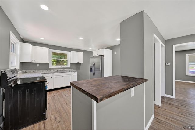 6975 Kirkville Rd, Dewitt, NY 13057