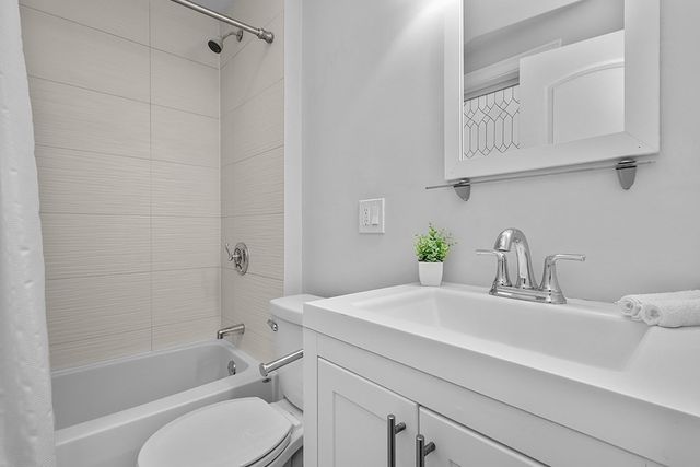 200-202 Elliot St 1, Newton, MA 02464