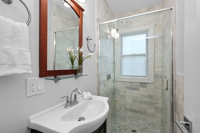 200-202 Elliot St 1, Newton, MA 02464