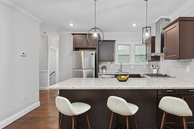 200-202 Elliot St 1, Newton, MA 02464