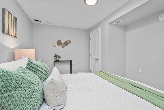 200-202 Elliot St 1, Newton, MA 02464