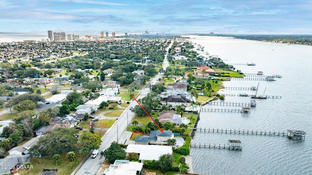 482 Riverside Drive, Ormond Beach, FL 32176