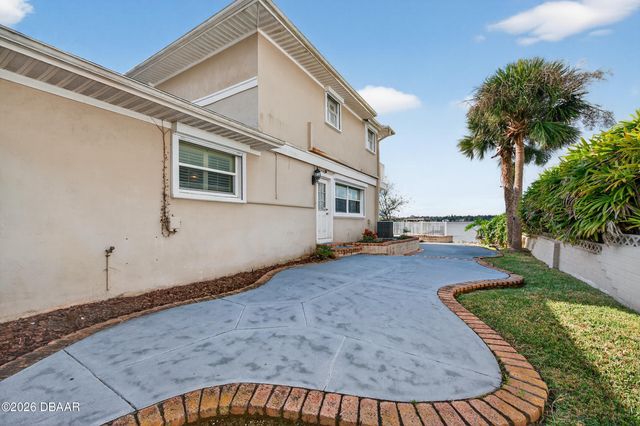 482 Riverside Drive, Ormond Beach, FL 32176