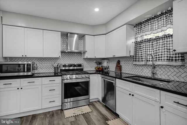 4237 DANOR DR, Reading, PA 19605