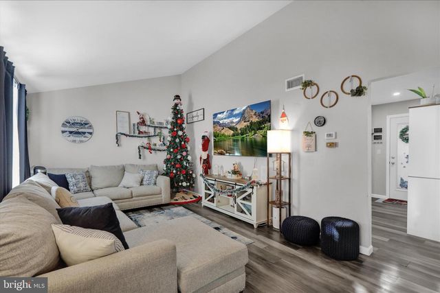 4237 DANOR DR, Reading, PA 19605