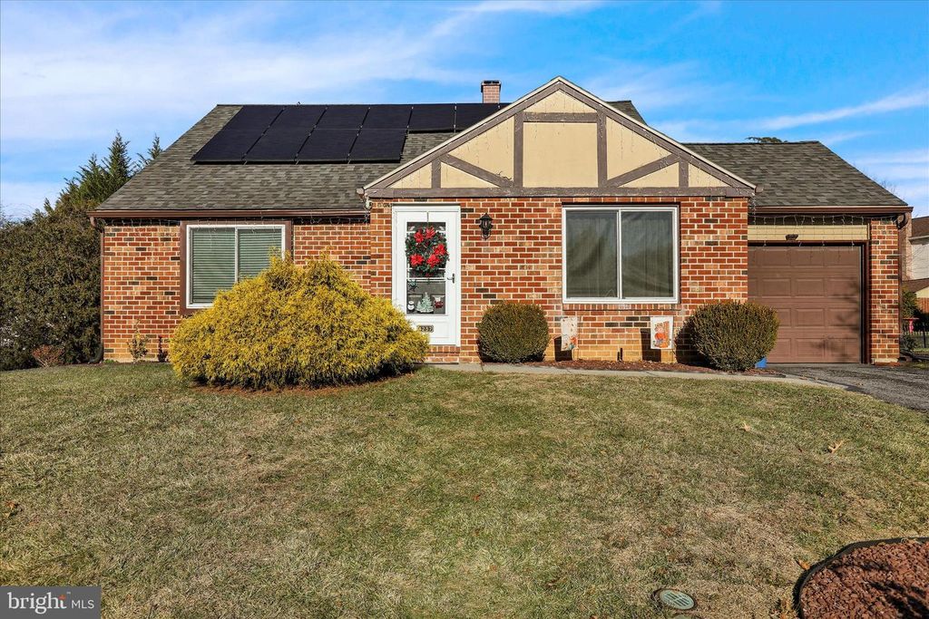 4237 DANOR DR, Reading, PA 19605