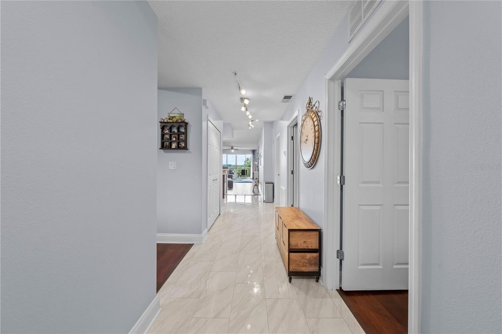 Image 12 of property listing at 6336 BUFORD STREET 305, Orlando, FL 32835