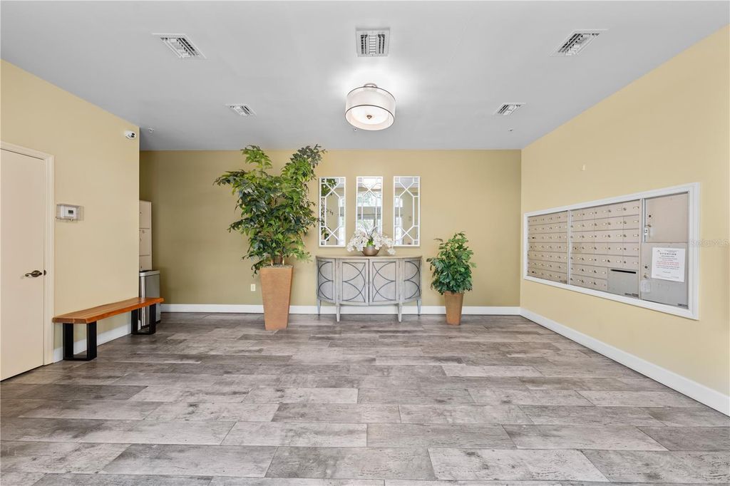 Image 5 of property listing at 6336 BUFORD STREET 305, Orlando, FL 32835