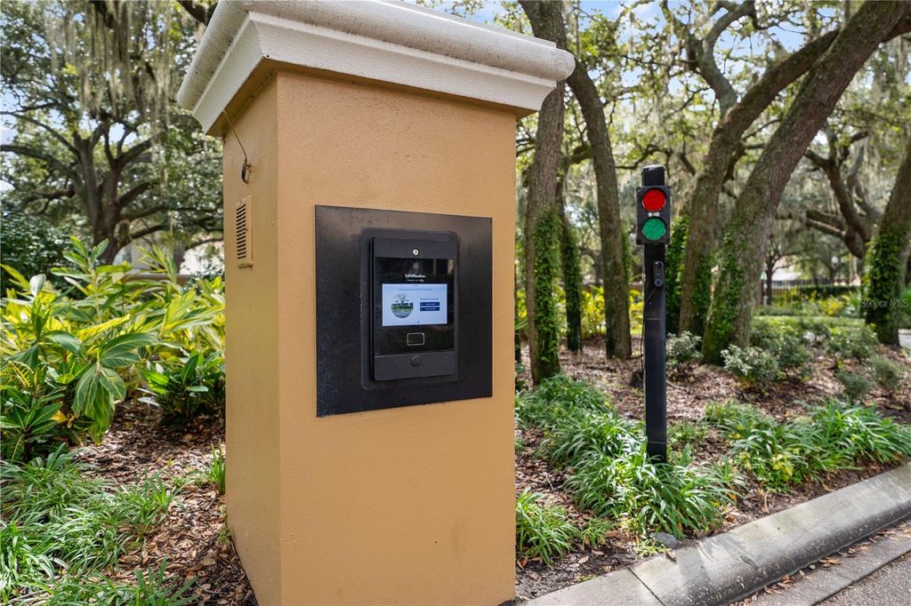 Image 73 of property listing at 6336 BUFORD STREET 305, Orlando, FL 32835
