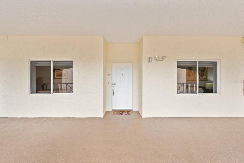 Image 10 of property listing at 6336 BUFORD STREET 305, Orlando, FL 32835