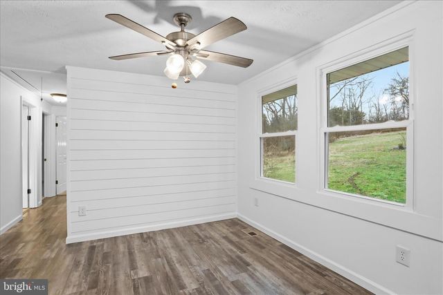 2883 WILLIAMSPORT PIKE, Martinsburg, WV 25404