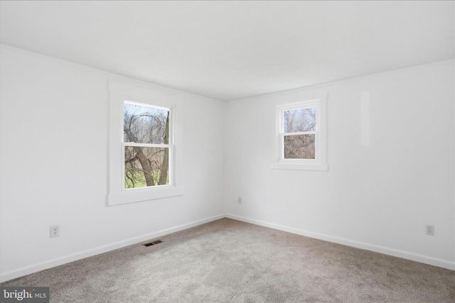 2883 WILLIAMSPORT PIKE, Martinsburg, WV 25404