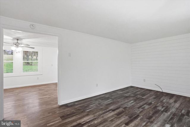 2883 WILLIAMSPORT PIKE, Martinsburg, WV 25404