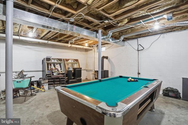 2883 WILLIAMSPORT PIKE, Martinsburg, WV 25404