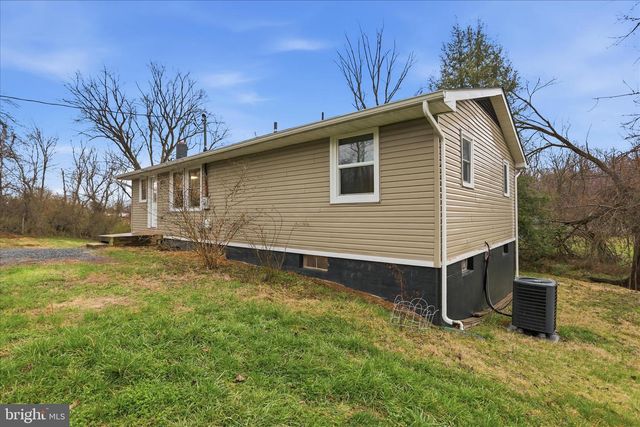 2883 WILLIAMSPORT PIKE, Martinsburg, WV 25404