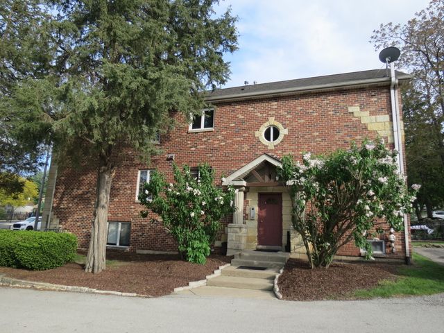 308 State Street 1, Lemont, IL 60439