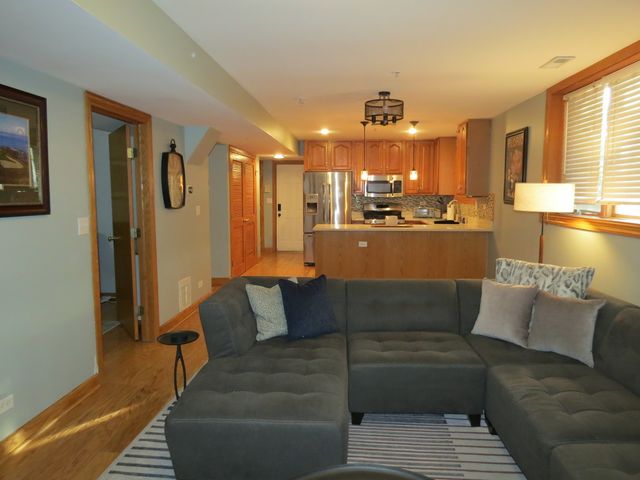 308 State Street 1, Lemont, IL 60439