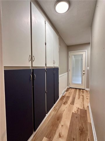 204 W Edmondson Avenue, Springdale, AR 72764