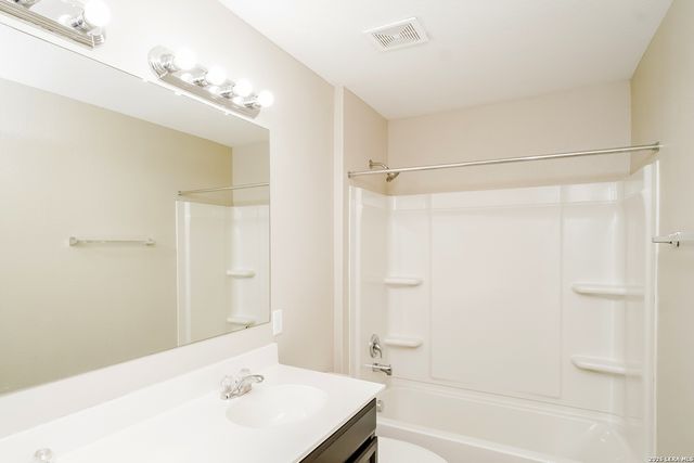 10514 Century Farm, Converse, TX 78109