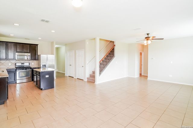 10514 Century Farm, Converse, TX 78109