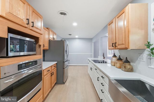 2208 EMPORIA ST, Woodbridge, VA 22191